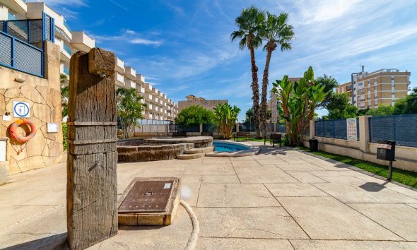 Resale - Apartment - Orihuela Costa - La Zenia