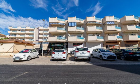 Resale - Apartment - Orihuela Costa - La Zenia