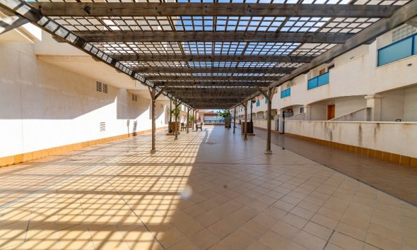 Resale - Apartment - Orihuela Costa - La Zenia