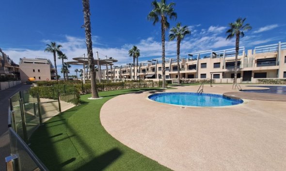 Resale - Apartment - Orihuela Costa - Mil Palmeras