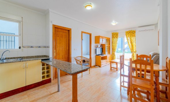 Resale - Apartment - Orihuela Costa - Playa Flamenca