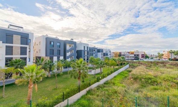 Resale - Apartment - Orihuela Costa - Playa Flamenca