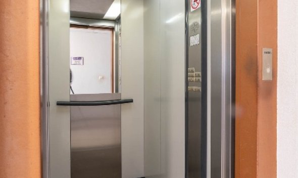 Resale - Apartment - Orihuela Costa - Playa Flamenca