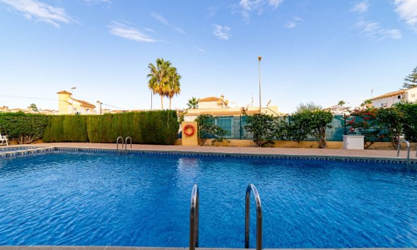 Resale - Apartment - Orihuela Costa - Playa Flamenca