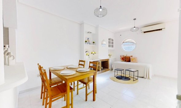 Resale - Apartment - Punta Prima