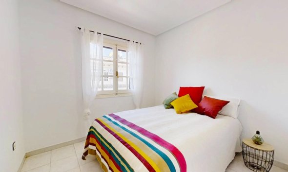 Resale - Apartment - Punta Prima