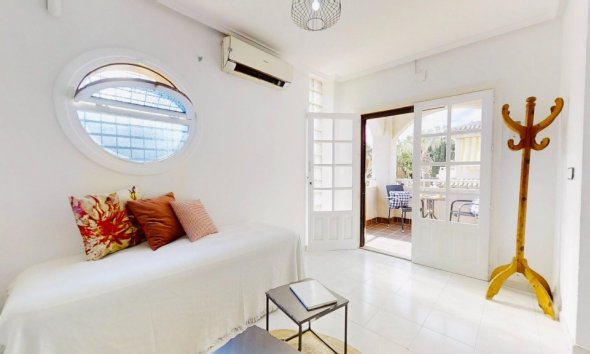 Resale - Apartment - Punta Prima