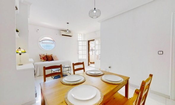 Resale - Apartment - Punta Prima