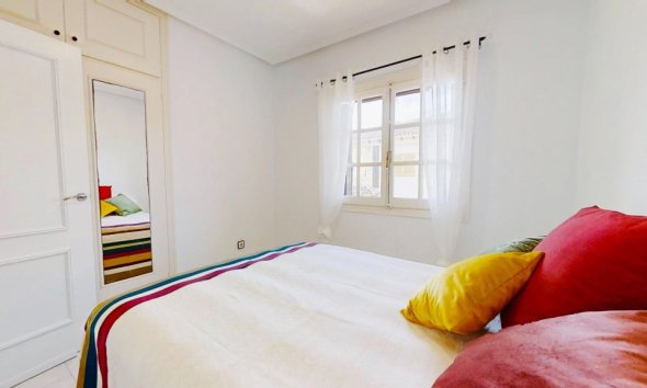 Resale - Apartment - Punta Prima