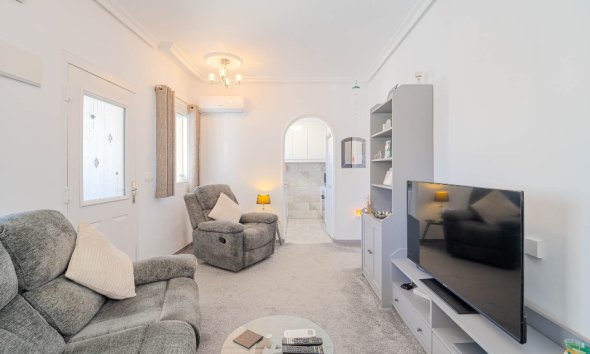 Resale - Villa - Orihuela Costa - Los Altos