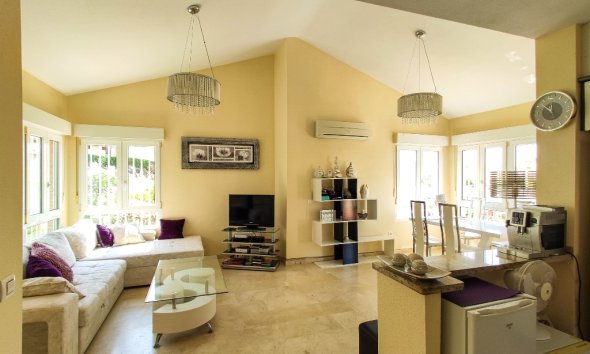 Resale - Villa - Orihuela Costa - Las Ramblas