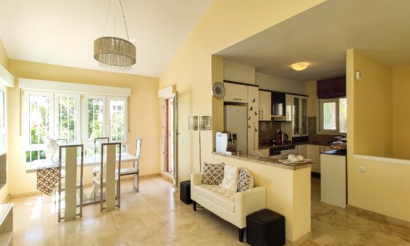 Resale - Villa - Orihuela Costa - Las Ramblas