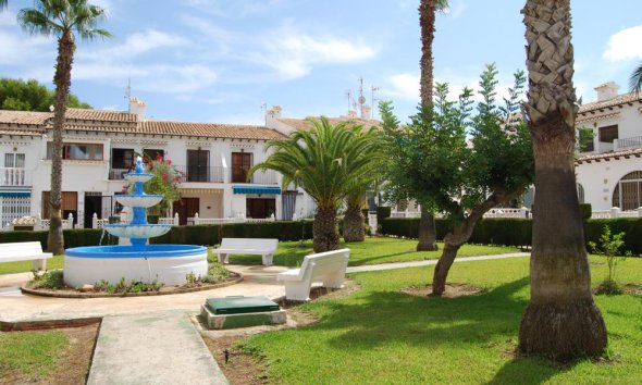 Resale - Apartment - Torrevieja - Lago Jardin