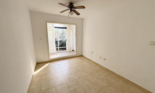 Resale - Apartment - Torrevieja - Lago Jardin