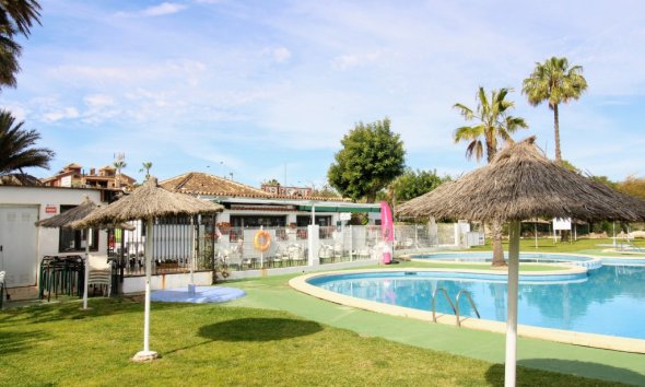Resale - Apartment - Torrevieja - Lago Jardin
