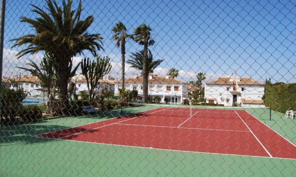 Resale - Apartment - Torrevieja - Lago Jardin