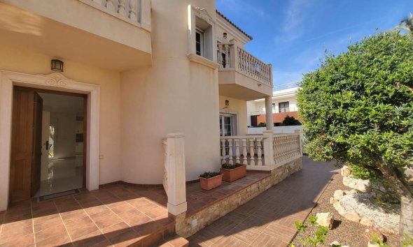 Resale - Villa - Orihuela Costa - Cabo Roig