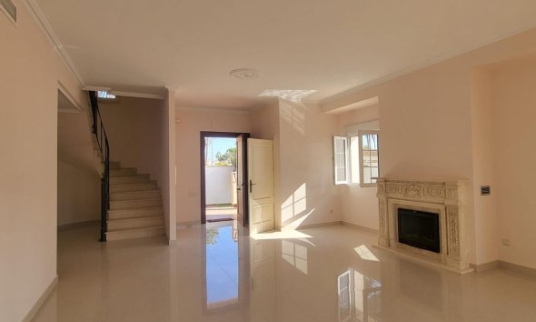 Resale - Villa - Orihuela Costa - Cabo Roig