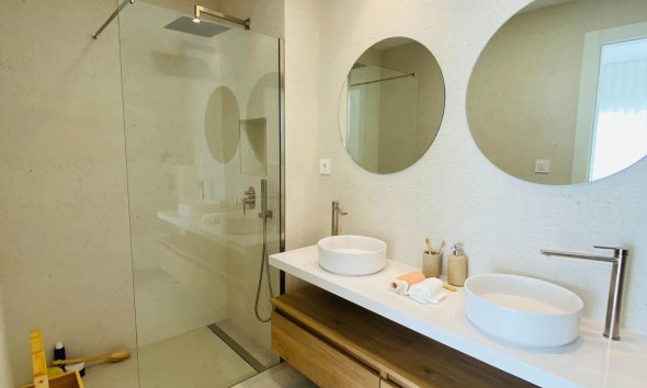 New Build - Terraced house / Townhouse - Pilar de la Horadada - pueblo