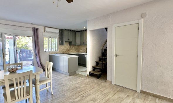 Resale - Terraced house / Townhouse - Guardamar del Segura - Lomas de Polo-Pinomar