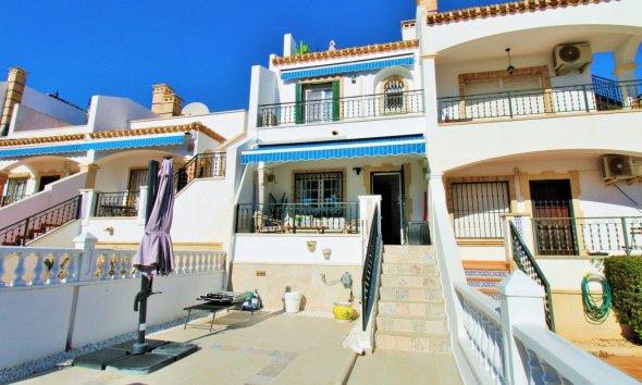 Resale - Terraced house / Townhouse - Orihuela Costa - Villamartín