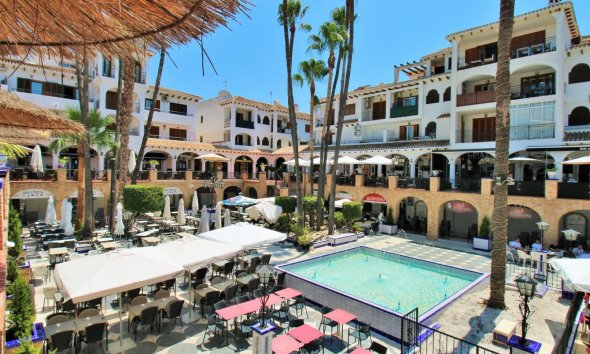 Resale - Terraced house / Townhouse - Orihuela Costa - Villamartín