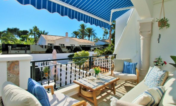 Resale - Terraced house / Townhouse - Orihuela Costa - Villamartín