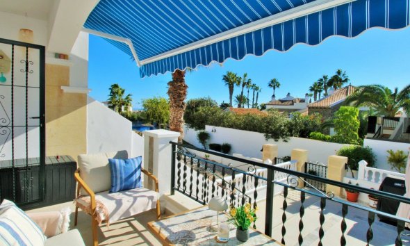 Resale - Terraced house / Townhouse - Orihuela Costa - Villamartín