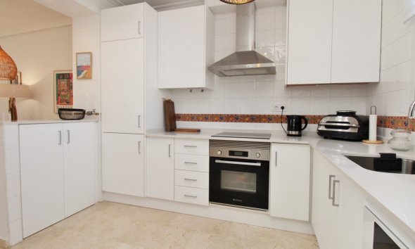 Resale - Terraced house / Townhouse - Orihuela Costa - Villamartín