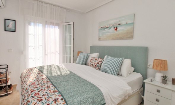 Resale - Terraced house / Townhouse - Orihuela Costa - Villamartín