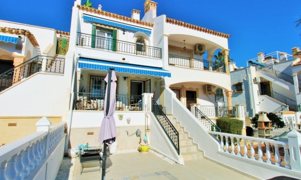 Resale - Terraced house / Townhouse - Orihuela Costa - Villamartín