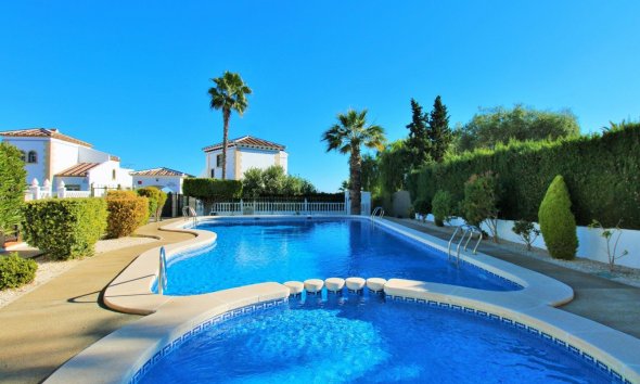 Resale - Terraced house / Townhouse - Orihuela Costa - Villamartín