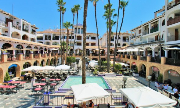 Resale - Terraced house / Townhouse - Orihuela Costa - Villamartín