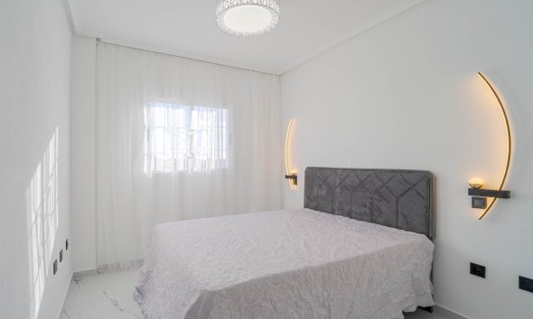 Resale - Apartment - Orihuela Costa - Playa Flamenca