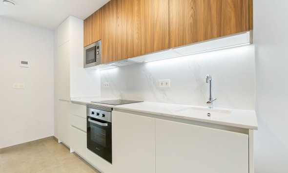 Resale - Apartment - Torrevieja - Playa del cura