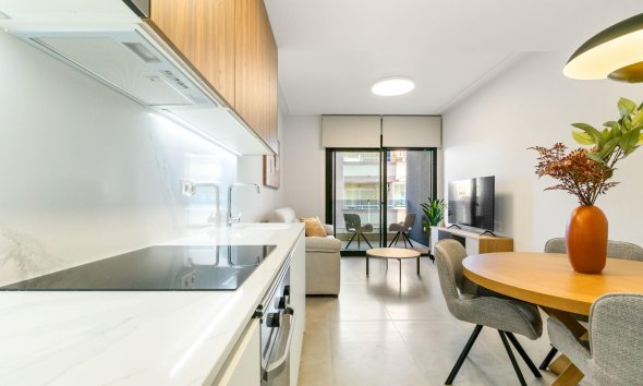 Resale - Apartment - Torrevieja - Playa del cura