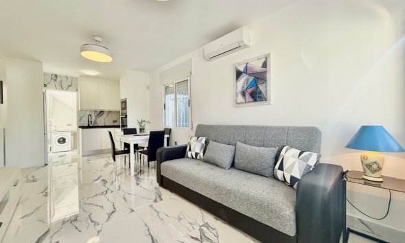 Resale - Terraced house / Townhouse - Torrevieja - El chaparral