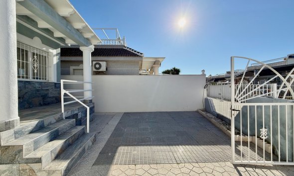Resale - Terraced house / Townhouse - Torrevieja - El chaparral