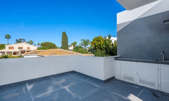 Resale - Villa - Orihuela Costa - Campoamor