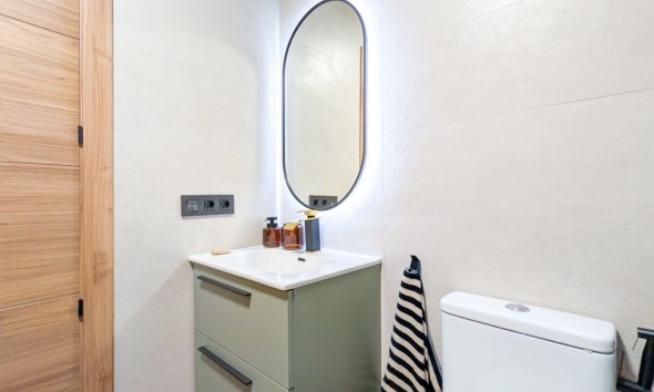 Resale - Apartment - Torrevieja