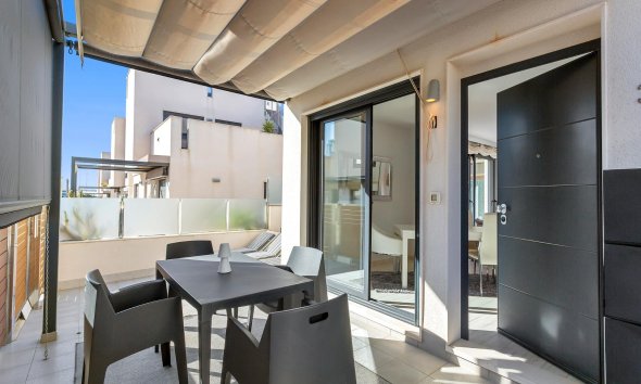 Resale - Villa - Torrevieja - Sector 25