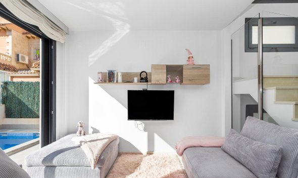 Resale - Villa - Torrevieja - Sector 25