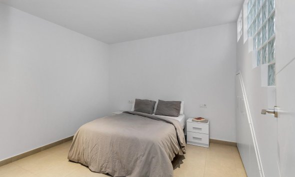 Resale - Villa - Torrevieja - Sector 25