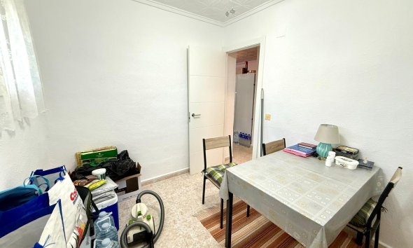 Resale - Bungalow - Torrevieja - La Siesta - El Salado - Torreta