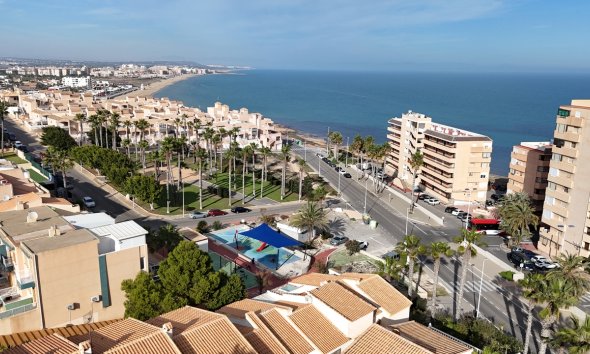 Resale - Duplex / Two-storey apartment - La Mata