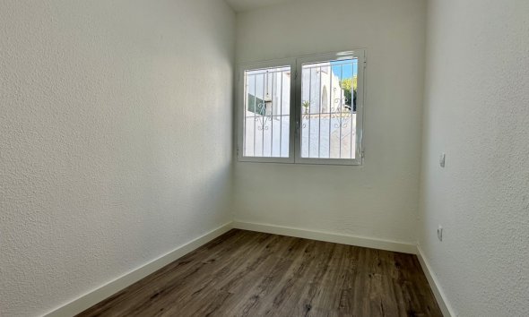 Resale - Bungalow - Orihuela Costa - Las Filipinas