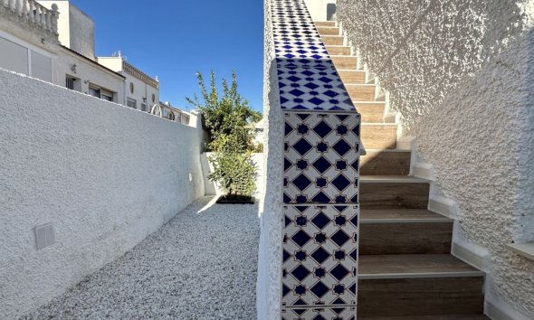 Resale - Bungalow - Orihuela Costa - Las Filipinas