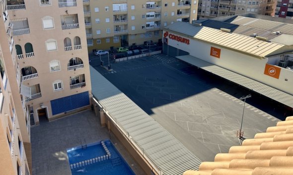 Resale - Apartment - Torrevieja - El Molino