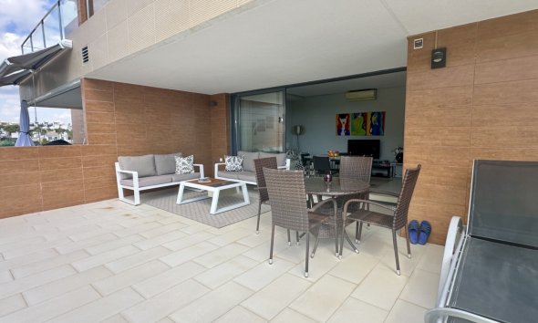 Resale - Apartment - Orihuela Costa - Villamartín