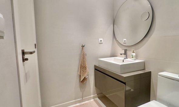 Resale - Apartment - Orihuela Costa - Villamartín